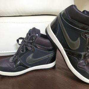 Womens Nike Dunks